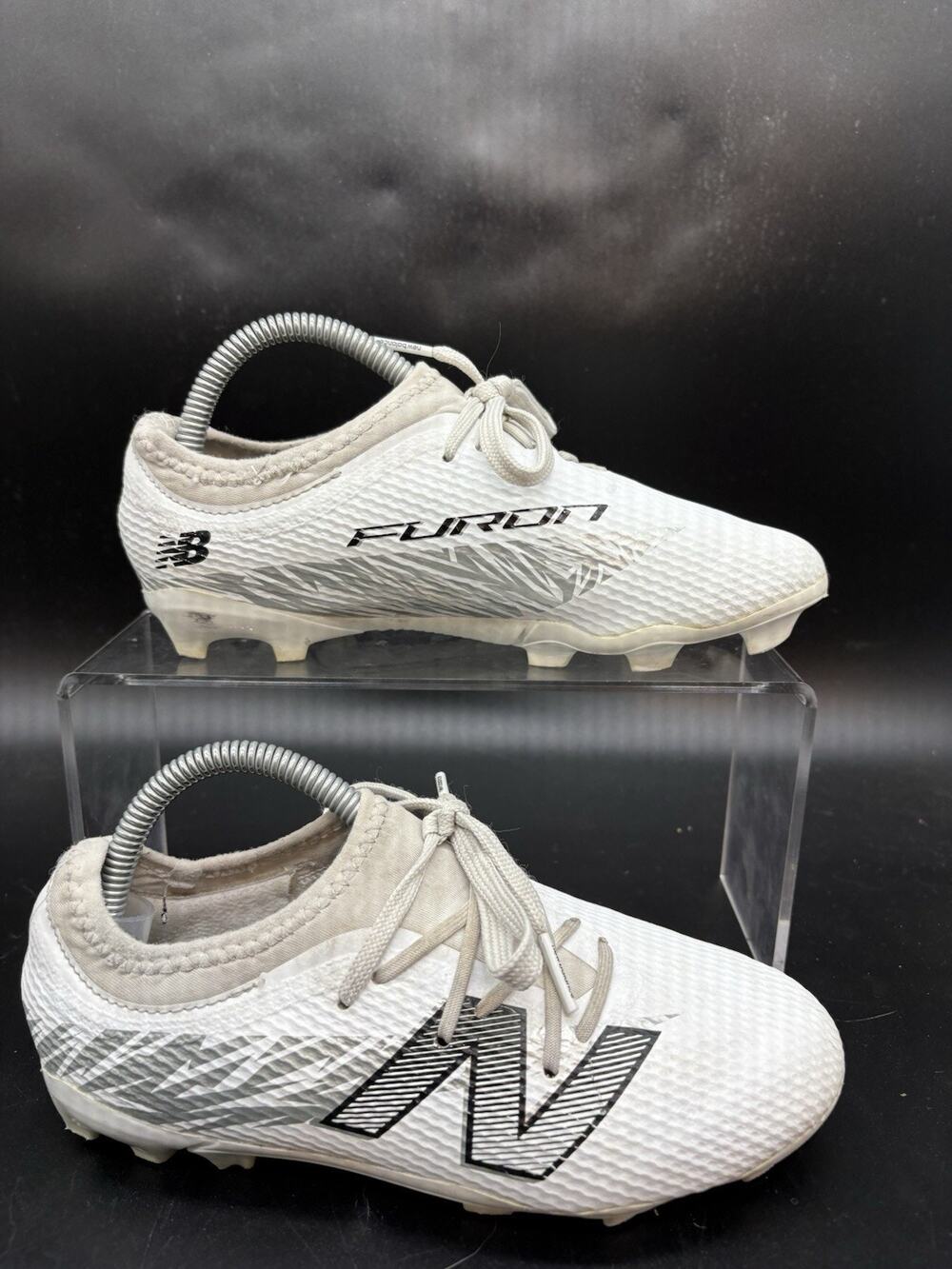 New Balance Furon Team JNR FG V8 Kids Soccer Football Cleats Youth Size 2.5
